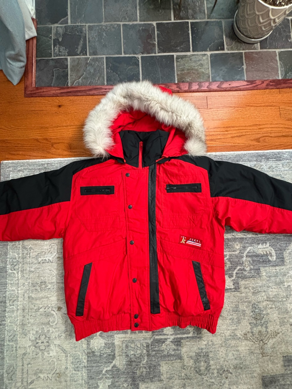 Vintage 80s/90s Jekel Men’s Ski Jacket Red Black Fur Hood